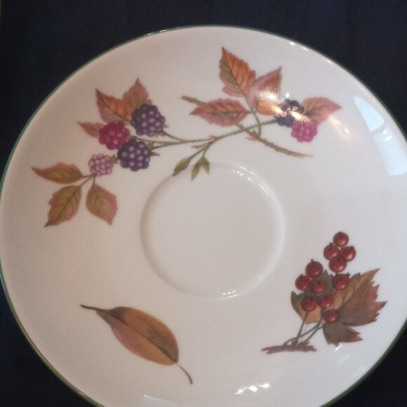 Royal Worcester Evesham Vale Cup &Saucer Set of Four...... - Picture 6 of 11